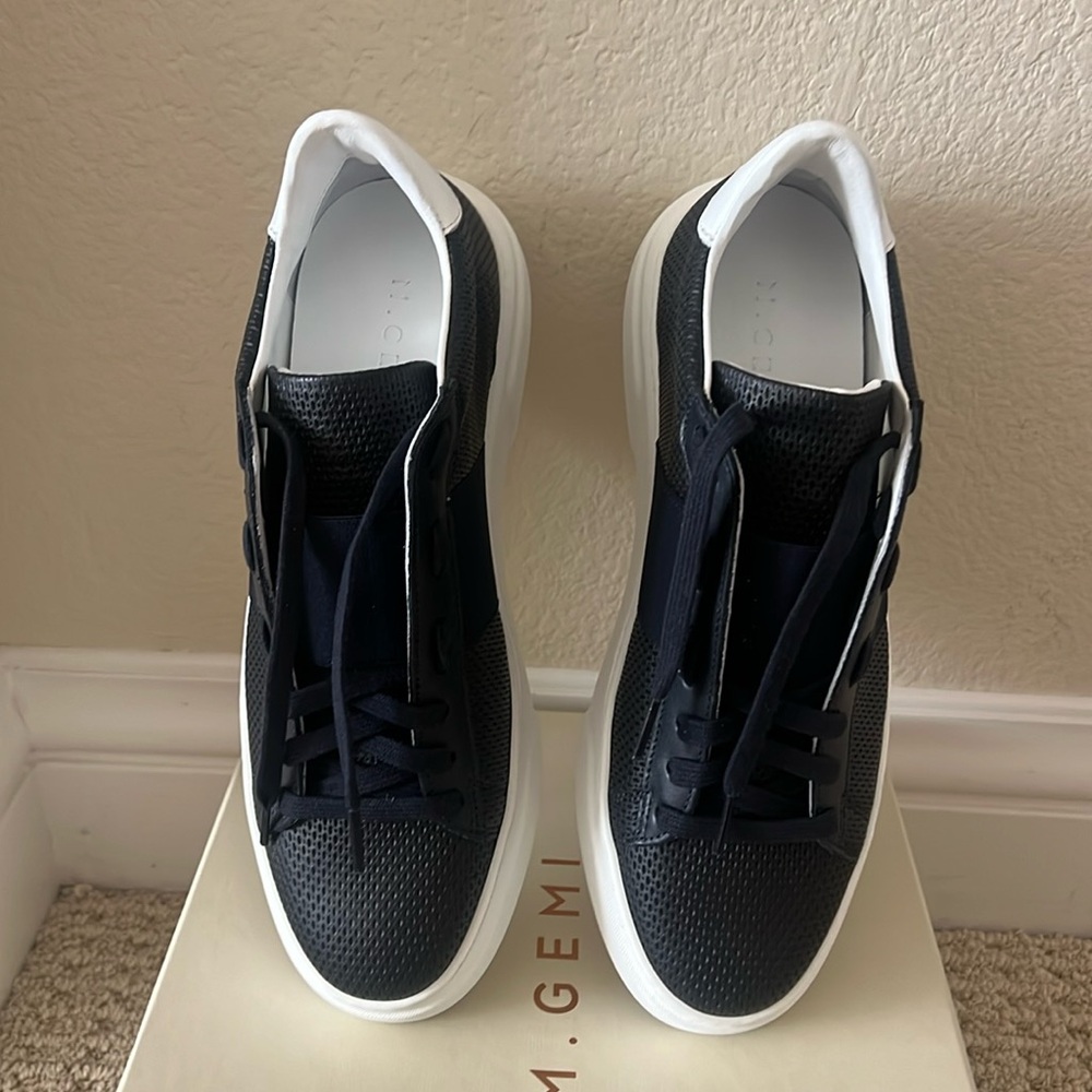 M. Gemi Navy Sneakers